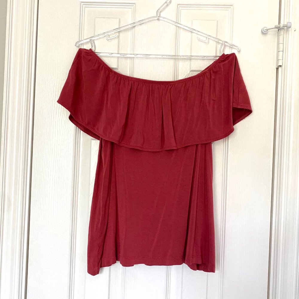 Abercrombie and Fitch off the shoulder top (S)